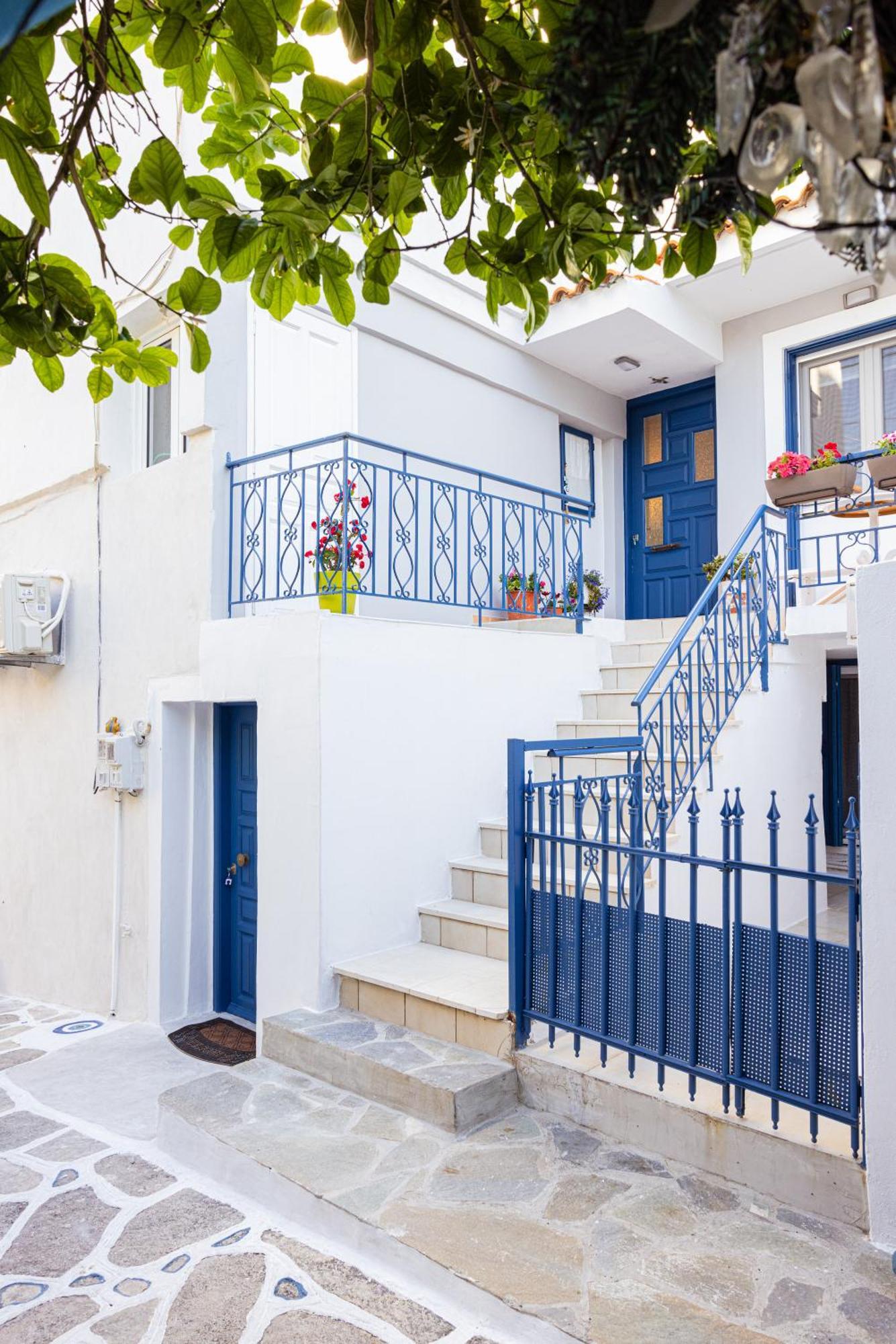 Pythagorio Blue Street Apartment With Balcony Екстер'єр фото